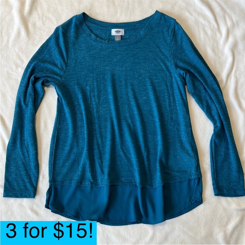 Old Navy Blue Long Sleeve Flowy Blouse Top with satin-y hemline Small